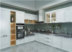 Gabinetes de cocina de madera blanca estilo shaker